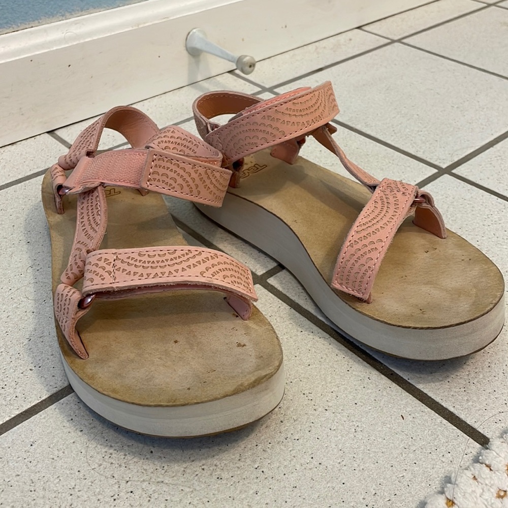 Teva platform sandals - pink, size 7